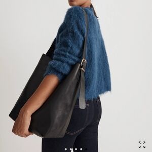 Madewell The Essential Bucket Tote